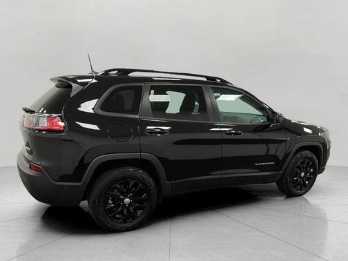 2022 Jeep Cherokee Latitude Lux