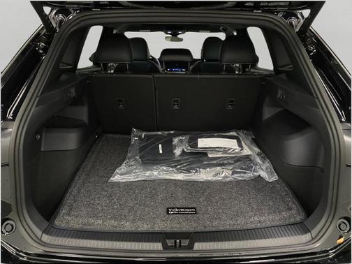 2025 Volkswagen Tiguan 2.0T SE R-Line Black
