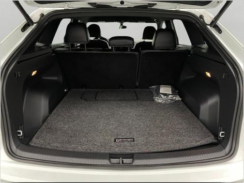 2023 Volkswagen Atlas Cross Sport 2.0T SE w/Technology
