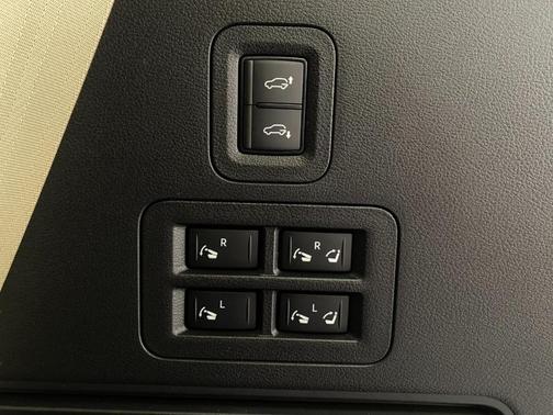 Alpine Metallic 2026 Nissan Armada Platinum Reserve