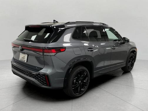 2025 Volkswagen Tiguan 2.0T SE R-Line Black