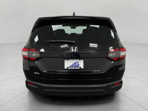 2023 Honda Pilot LX