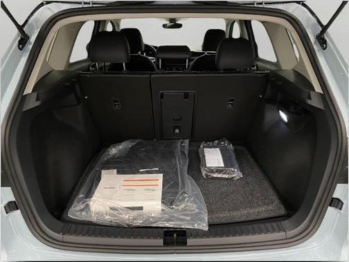 2026 Volkswagen Taos 1.5T SE Black