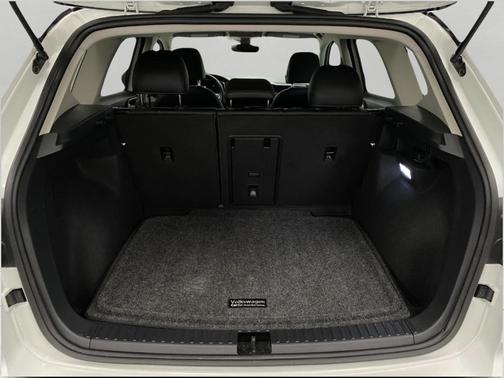 2025 Volkswagen Taos 1.5T SE Black