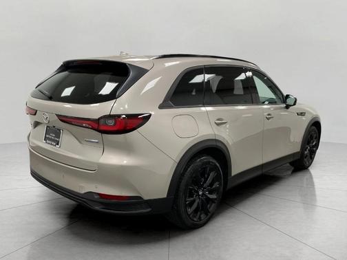 2025 Mazda CX-90 Premium