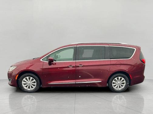 2018 Chrysler Pacifica Touring-L Plus