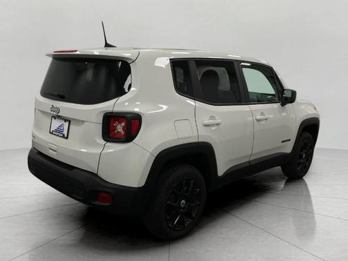 Alpine White Clearcoat 2023 Jeep Renegade Latitude