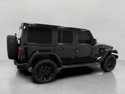 2021 Jeep Wrangler Unlimited Sahara Altitude