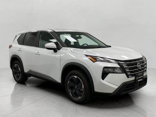 Everest White P 2025 Nissan Rogue SV