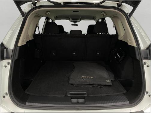 Everest White P 2025 Nissan Rogue SV