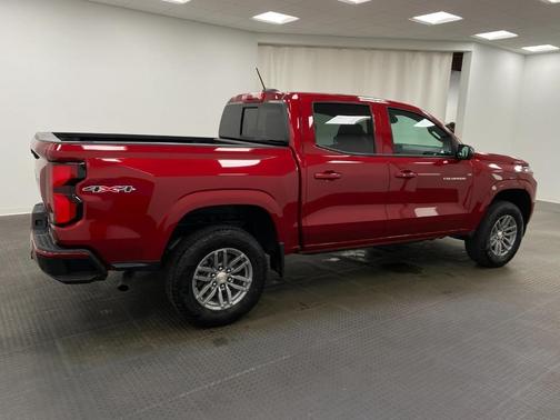 Radiant Red 2026 Chevrolet Colorado LT