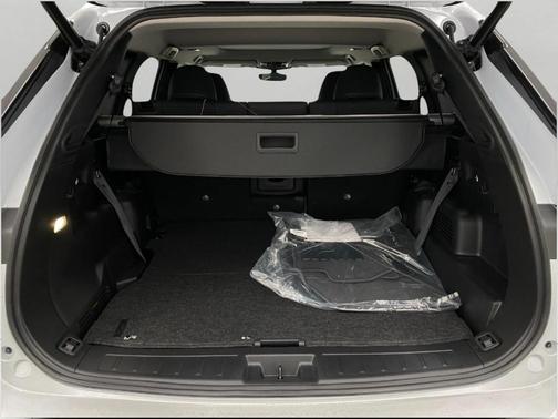 White Diamond 2026 Mitsubishi Outlander SE