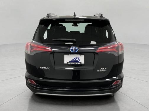 2017 Toyota RAV4 Hybrid XLE