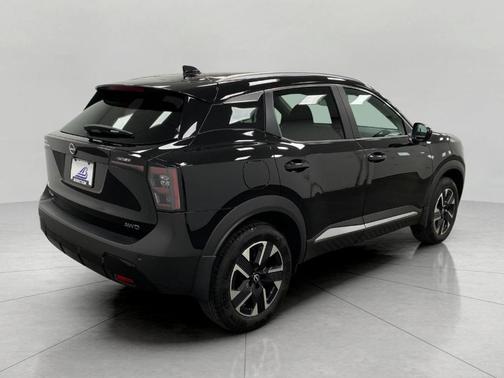 Super Black 2026 Nissan Kicks SV