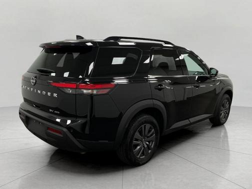 Super Black 2024 Nissan Pathfinder SV