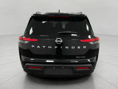Super Black 2024 Nissan Pathfinder SV