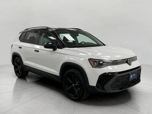 2025 Volkswagen Taos 1.5T SE Black