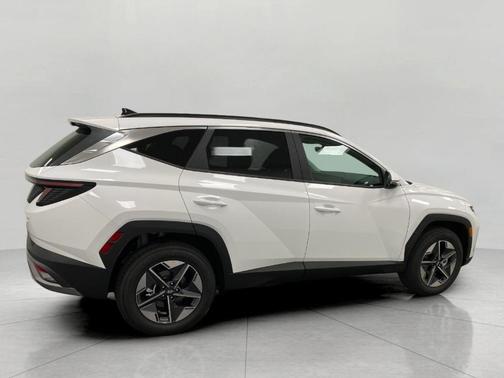 Serenity White Pearl 2026 Hyundai TUCSON SEL Premium