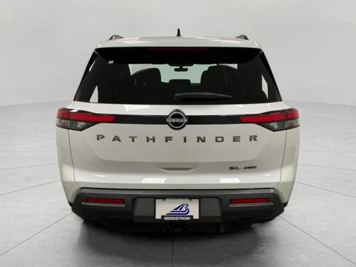 Everest White P 2026 Nissan Pathfinder SL