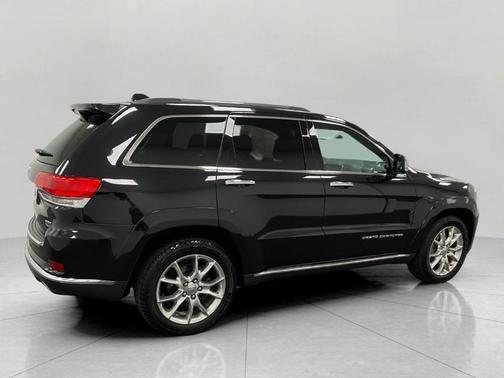 2016 Jeep Grand Cherokee Summit