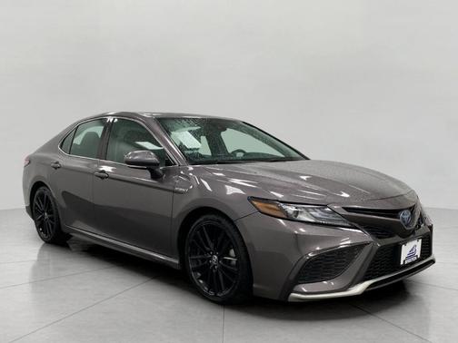 Predawn Gray Mica 2021 Toyota Camry Hybrid XSE