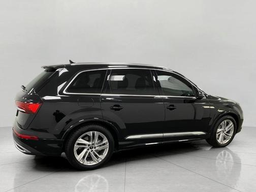 2023 Audi Q7 55 Prestige