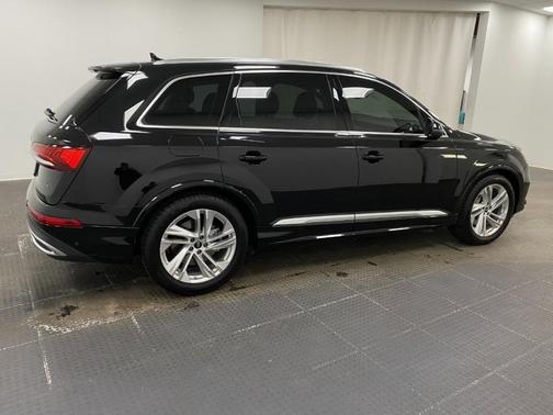 2023 Audi Q7 55 Prestige