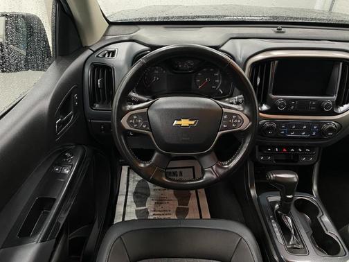 Photo 5 of 28 of 2020 Chevrolet Colorado Z71