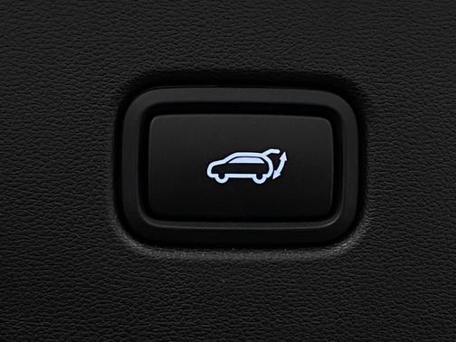 White 2023 Hyundai TUCSON SEL