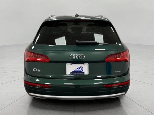 2020 Audi Q5 40 Premium Plus