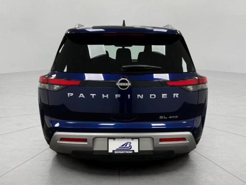 Deep Ocean Blue 2025 Nissan Pathfinder SL