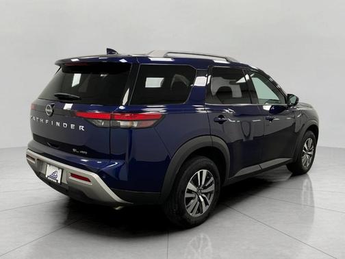 Deep Ocean Blue 2025 Nissan Pathfinder SL