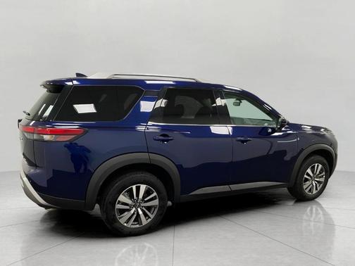 Deep Ocean Blue 2025 Nissan Pathfinder SL