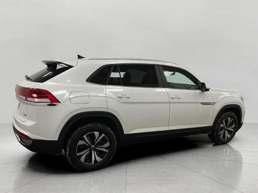 2026 Volkswagen Atlas Cross Sport 2.0T SE