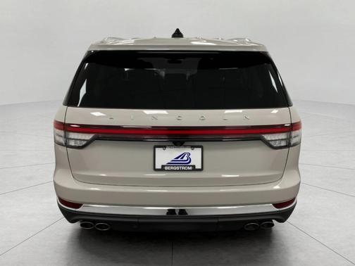 Ceramic Pearl Metallic 2025 Lincoln Aviator Reserve AWD