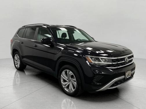 2023 Volkswagen Atlas 3.6L SE w/Technology