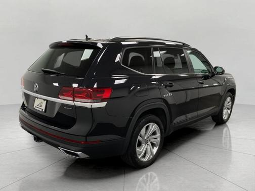 2023 Volkswagen Atlas 3.6L SE w/Technology
