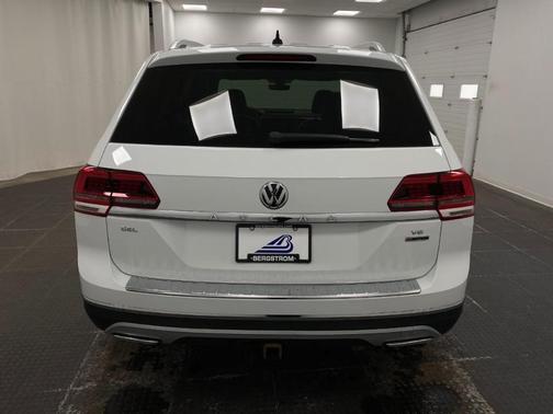2018 Volkswagen Atlas 3.6L SEL Premium