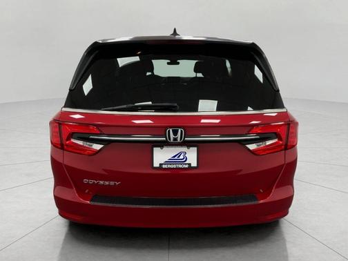 Red 2022 Honda Odyssey EX-L
