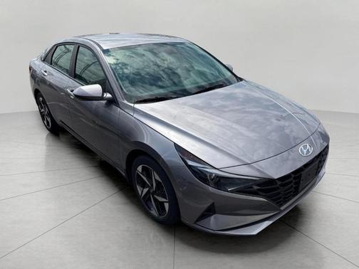 Metal 2023 Hyundai ELANTRA SEL