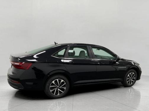 Deep Black Pearl 2026 Volkswagen Jetta 1.5T S