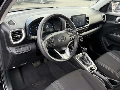 2023 Hyundai VENUE SEL