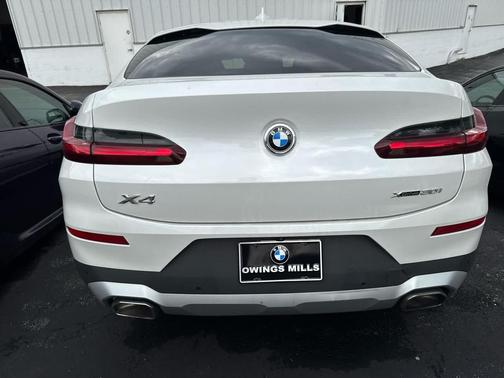 2022 BMW X4 xDrive30i