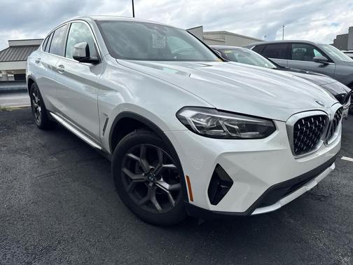 2022 BMW X4 xDrive30i