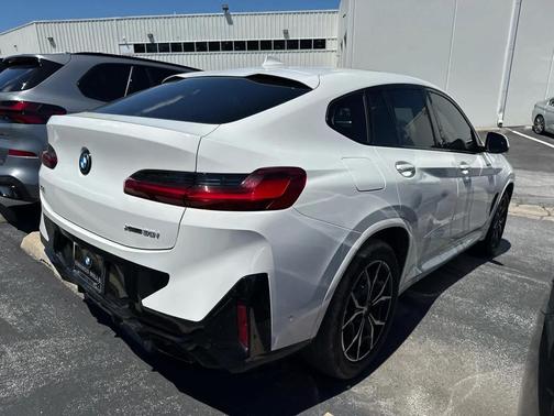 Alpine White 2025 BMW X4 xDrive30i