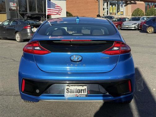 2017 Hyundai IONIQ Hybrid Limited