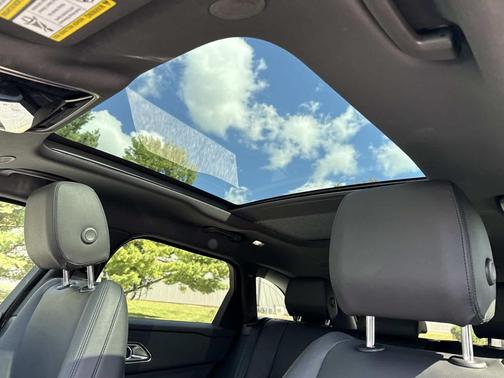 2024 Land Rover Range Rover Velar P250 SE R-Dynamic