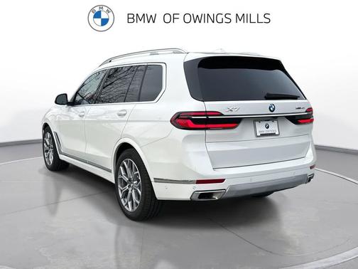 2025 BMW X7 xDrive40i