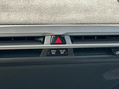 2026 BMW iX xDrive60