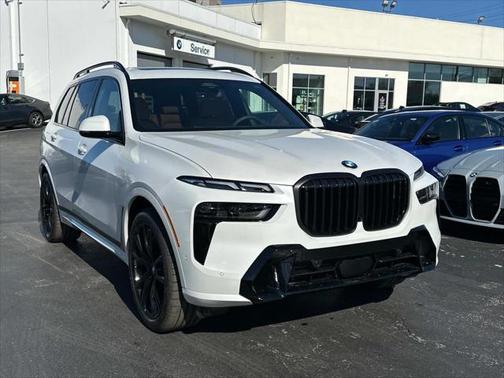2025 BMW X7 xDrive40i
